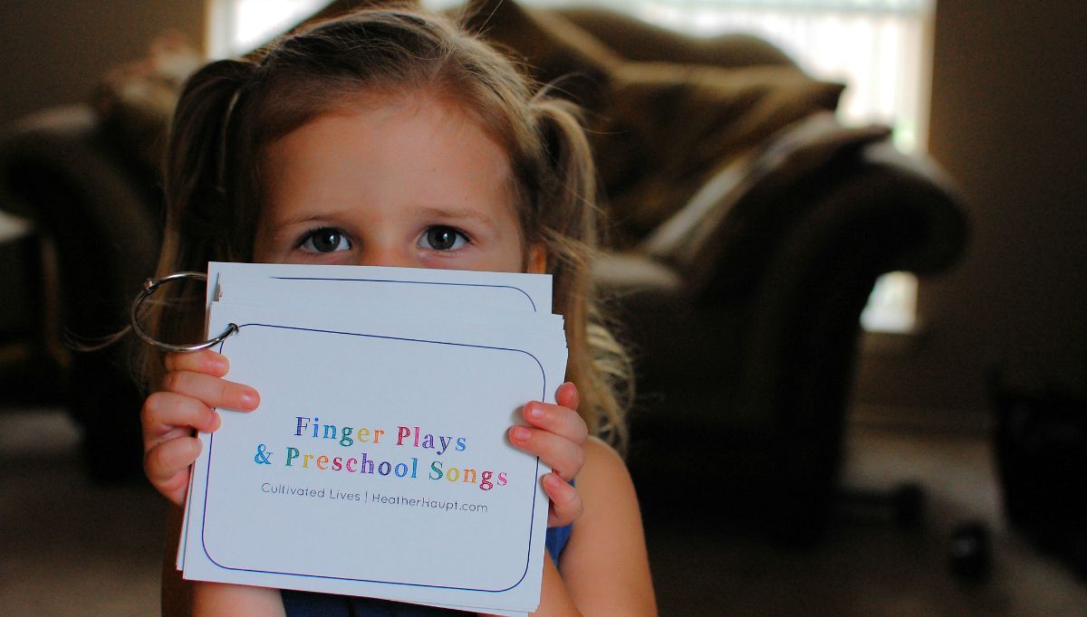 {30 Finger Play and Preschool Song Cards} Convenient and Effective! They help develop so many critical preschool skills. Reading them in book is good. Repetition is even better.